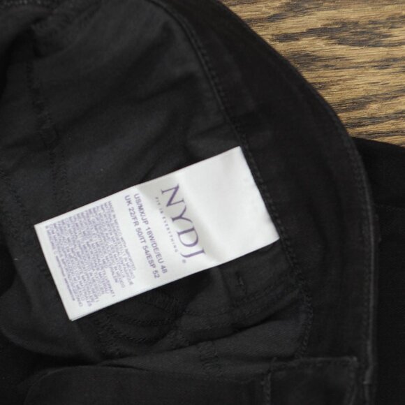 NWT NYDJ Womens Plus Size Marilyn Straight Ankle Jeans WBDMMS2299 Black 18W - Picture 8 of 9